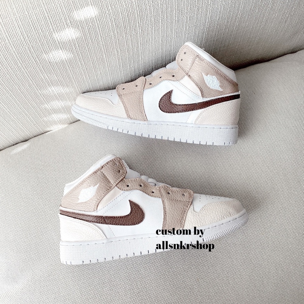 Nike air jordan 1 mid custom brown hand painted - Picture 3 of 5